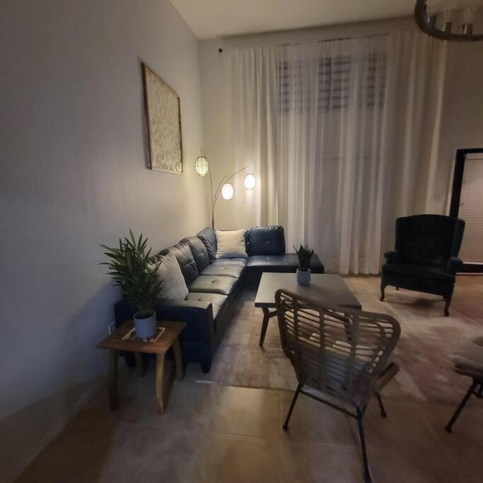 The Ritz Spa Sanctuary Hot Tub/Patio/Fam/Pet لاس كروسيس، نيومكسيكو المظهر الخارجي الصورة