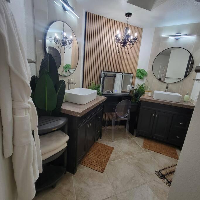 The Ritz Spa Sanctuary Hot Tub/Patio/Fam/Pet لاس كروسيس، نيومكسيكو المظهر الخارجي الصورة
