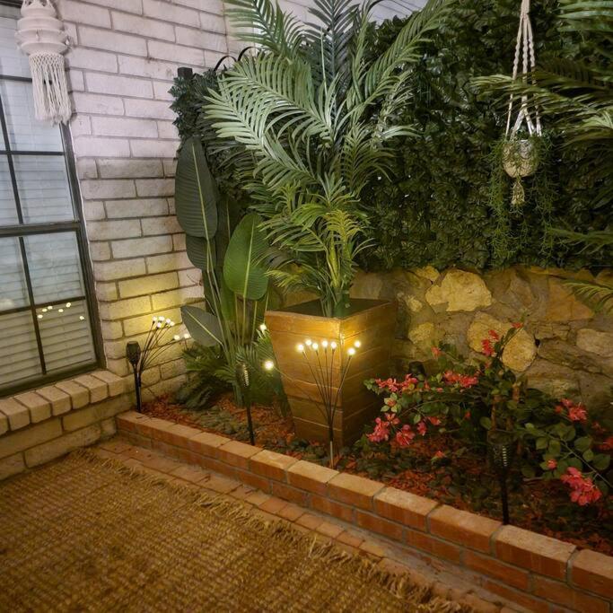 The Ritz Spa Sanctuary Hot Tub/Patio/Fam/Pet لاس كروسيس، نيومكسيكو المظهر الخارجي الصورة
